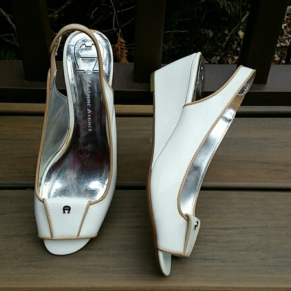 etienne aigner wedges